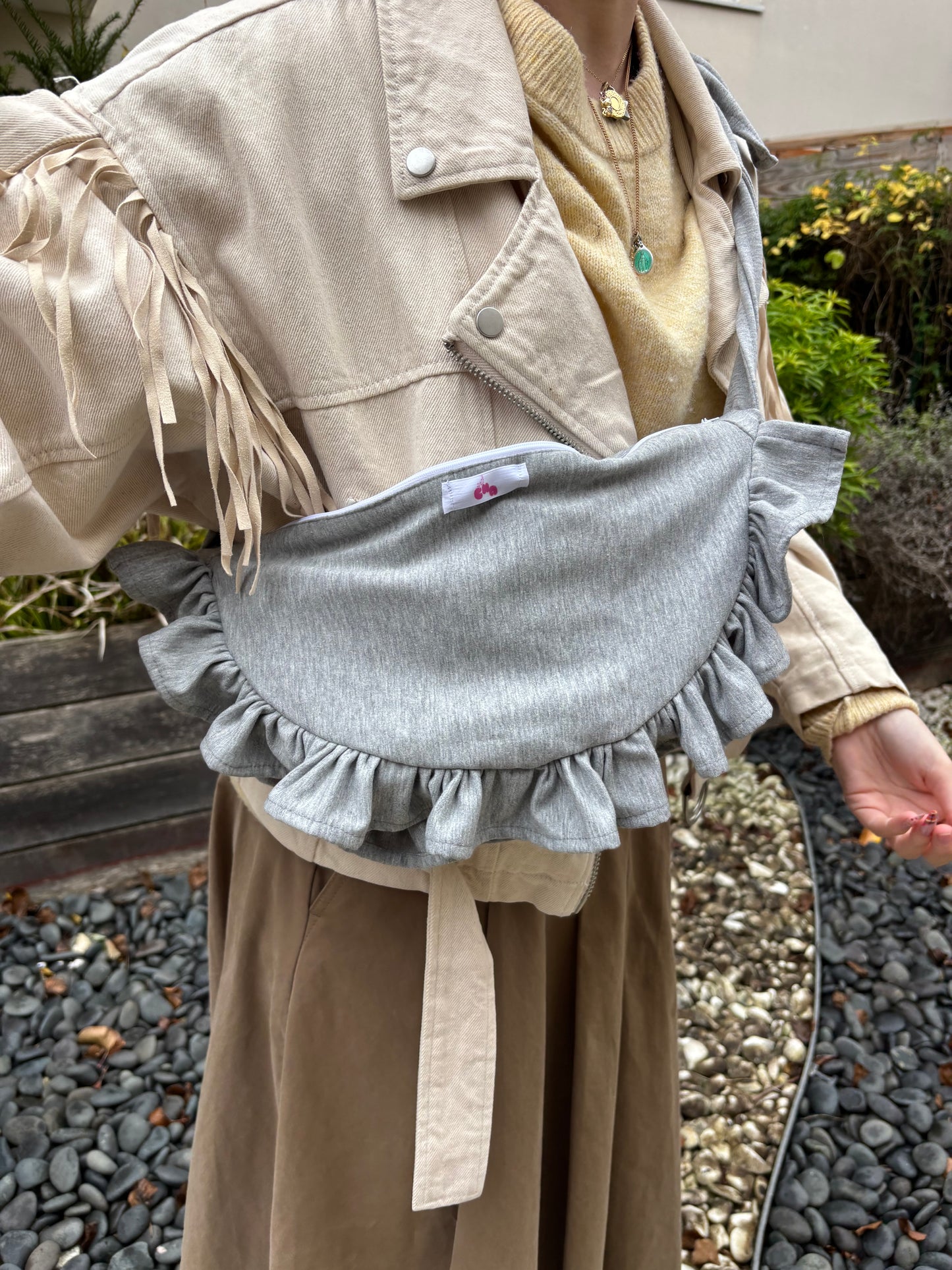 sac bandoulière gris