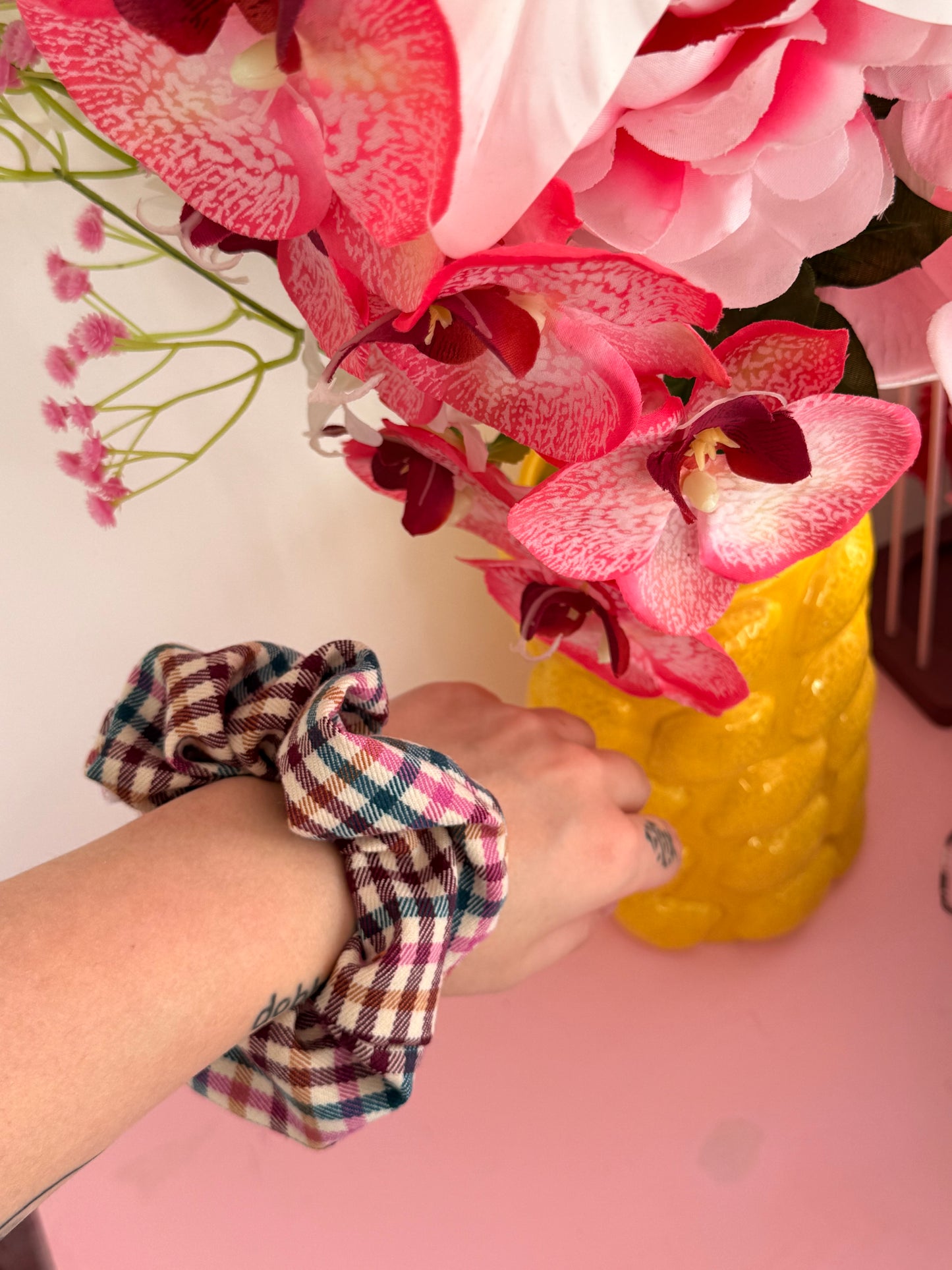 chouchou carreaux beiges/roses