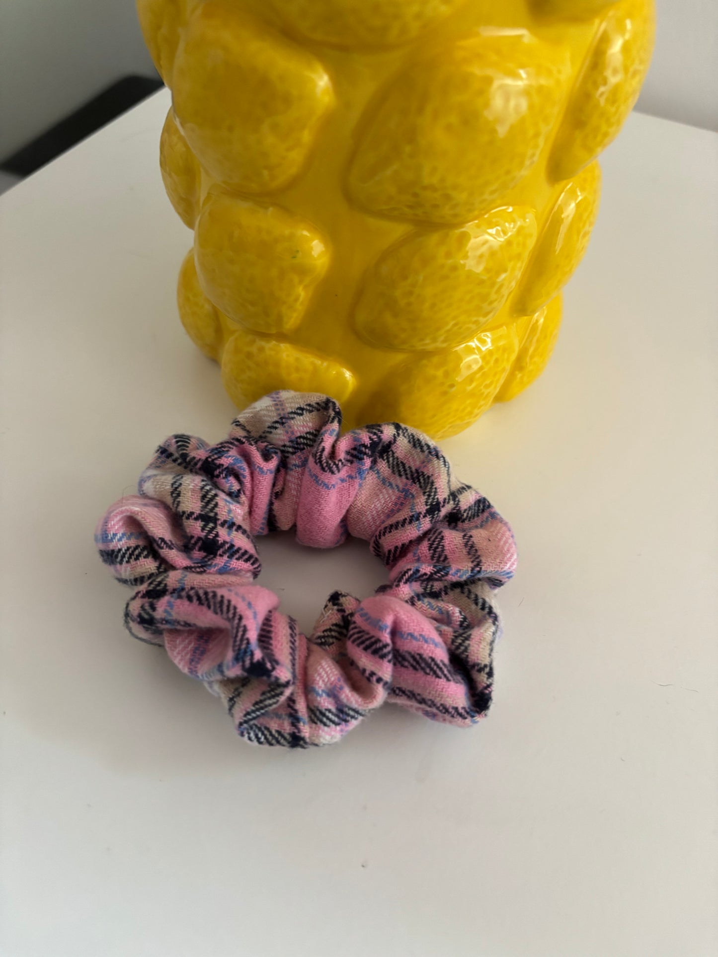 mini chouchou tartan rose