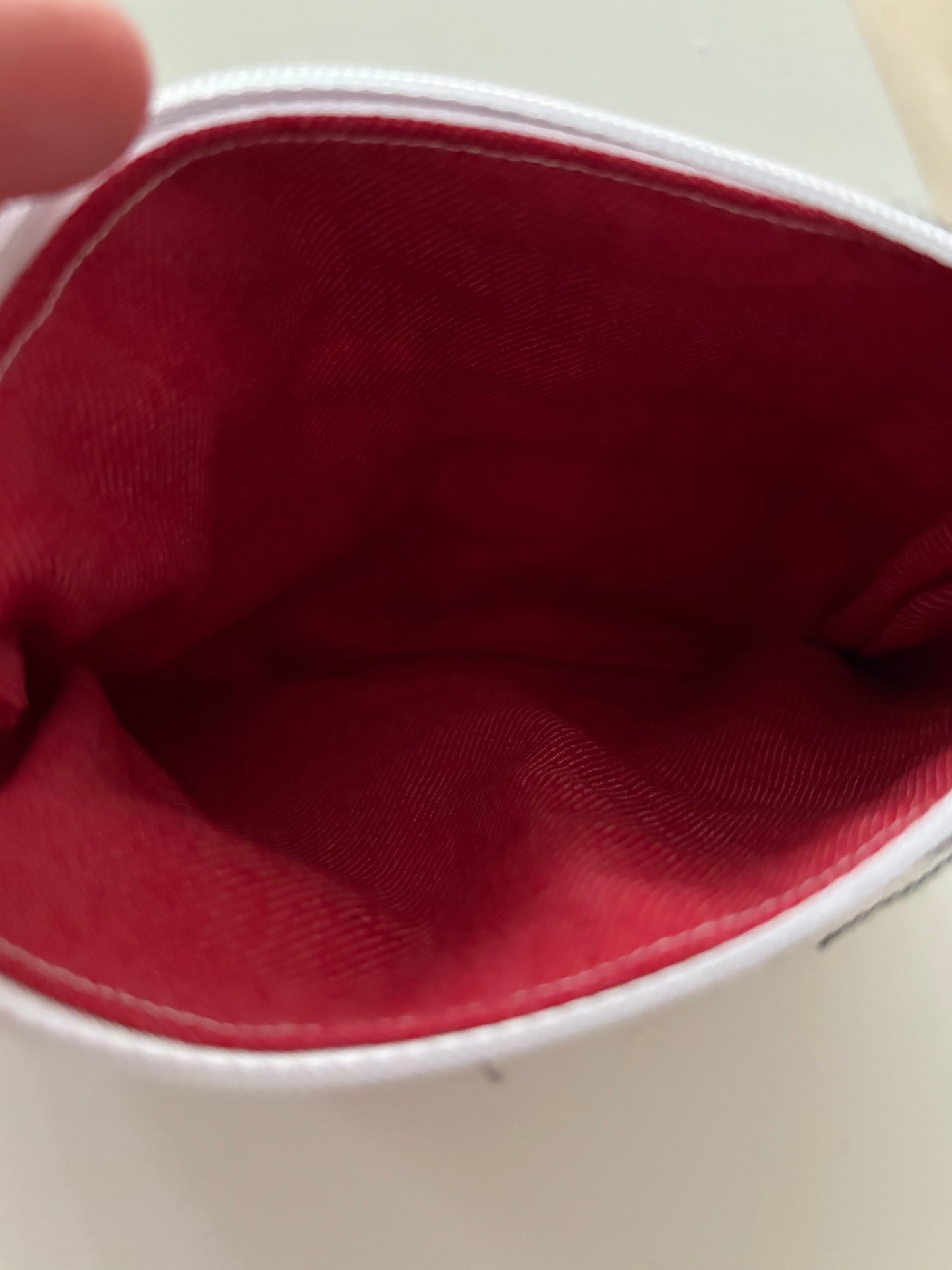 pochette à zip noël grise