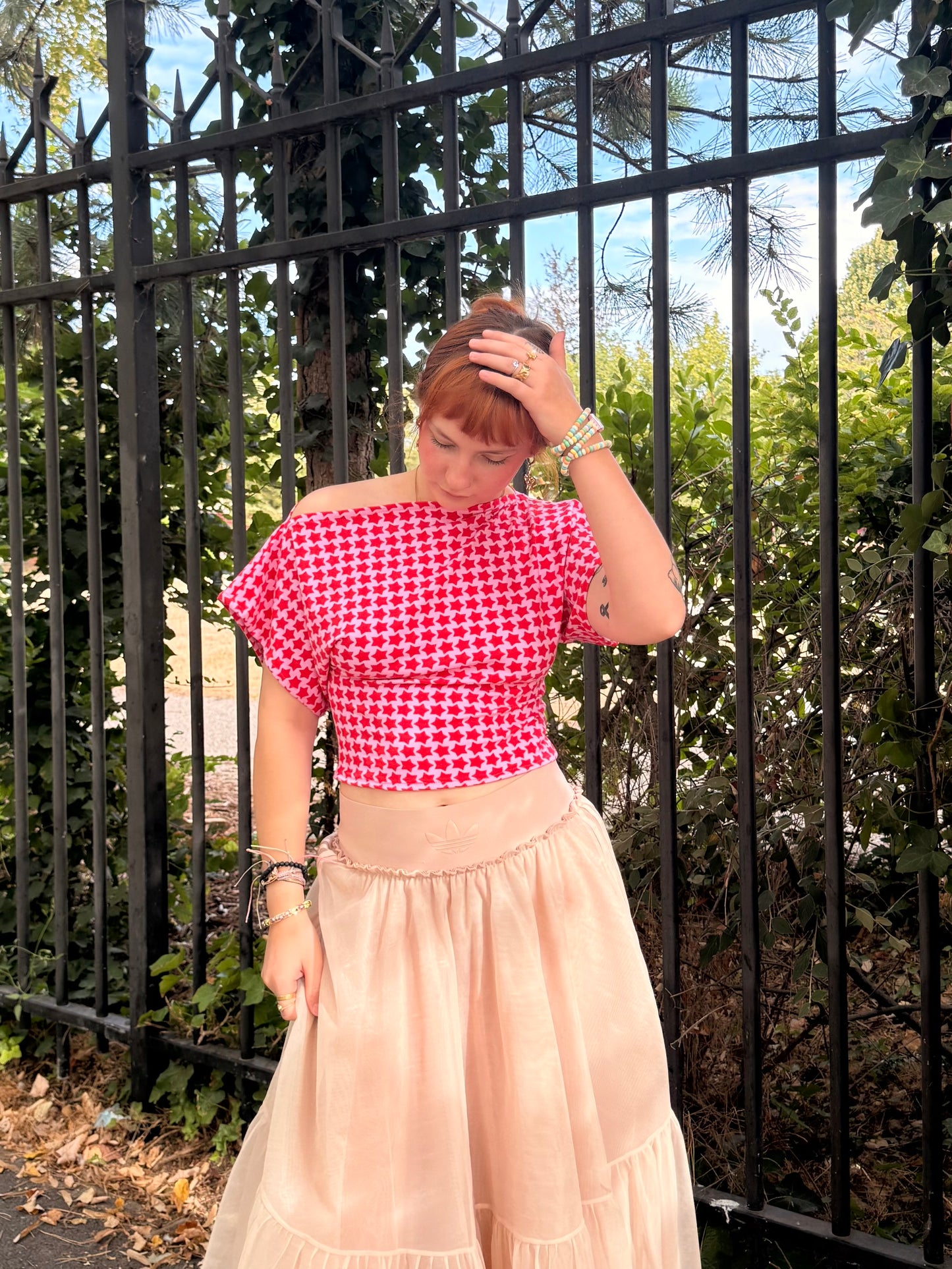 Top isée étoile rose