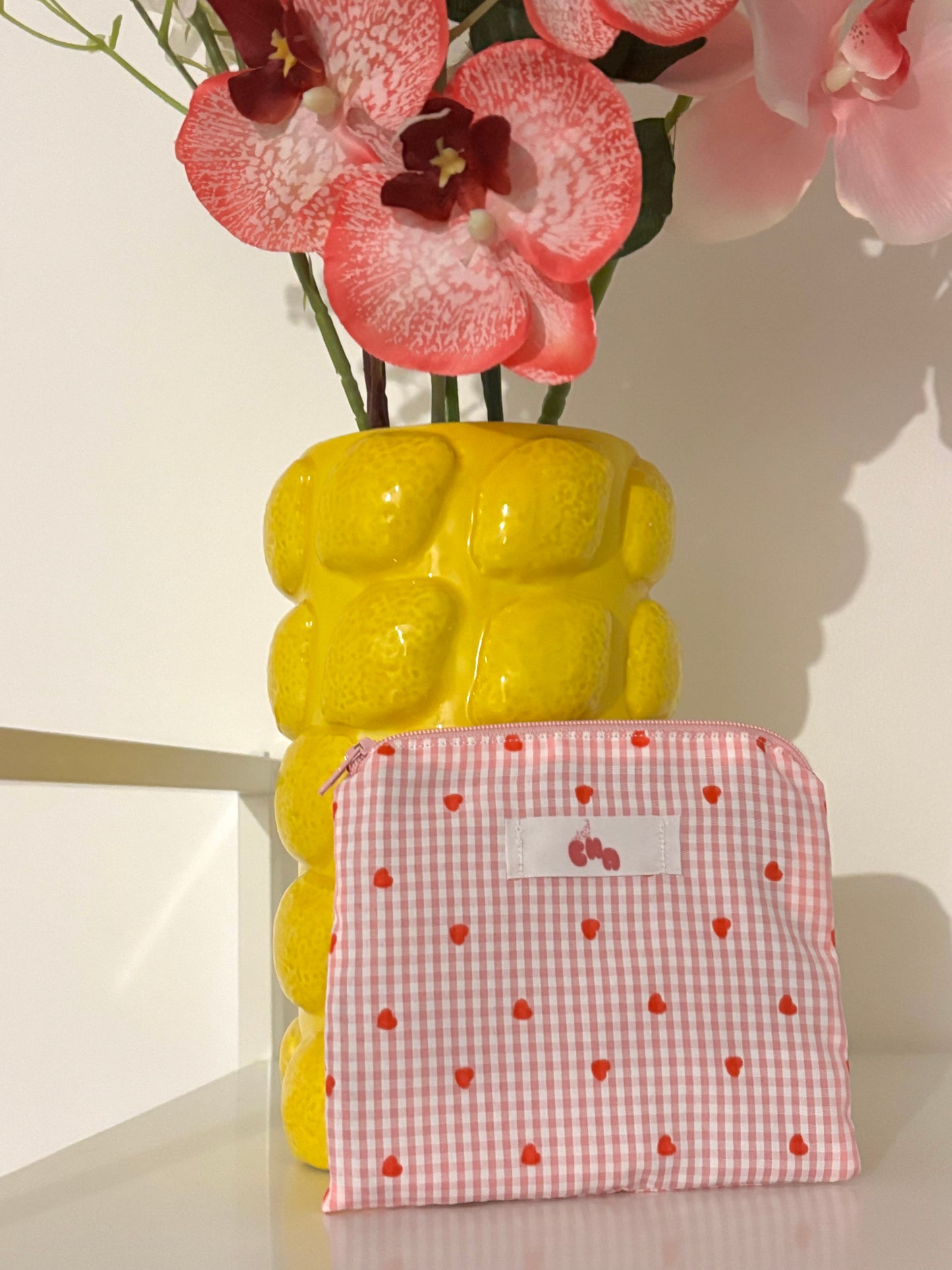 pochette à zip cœur rose