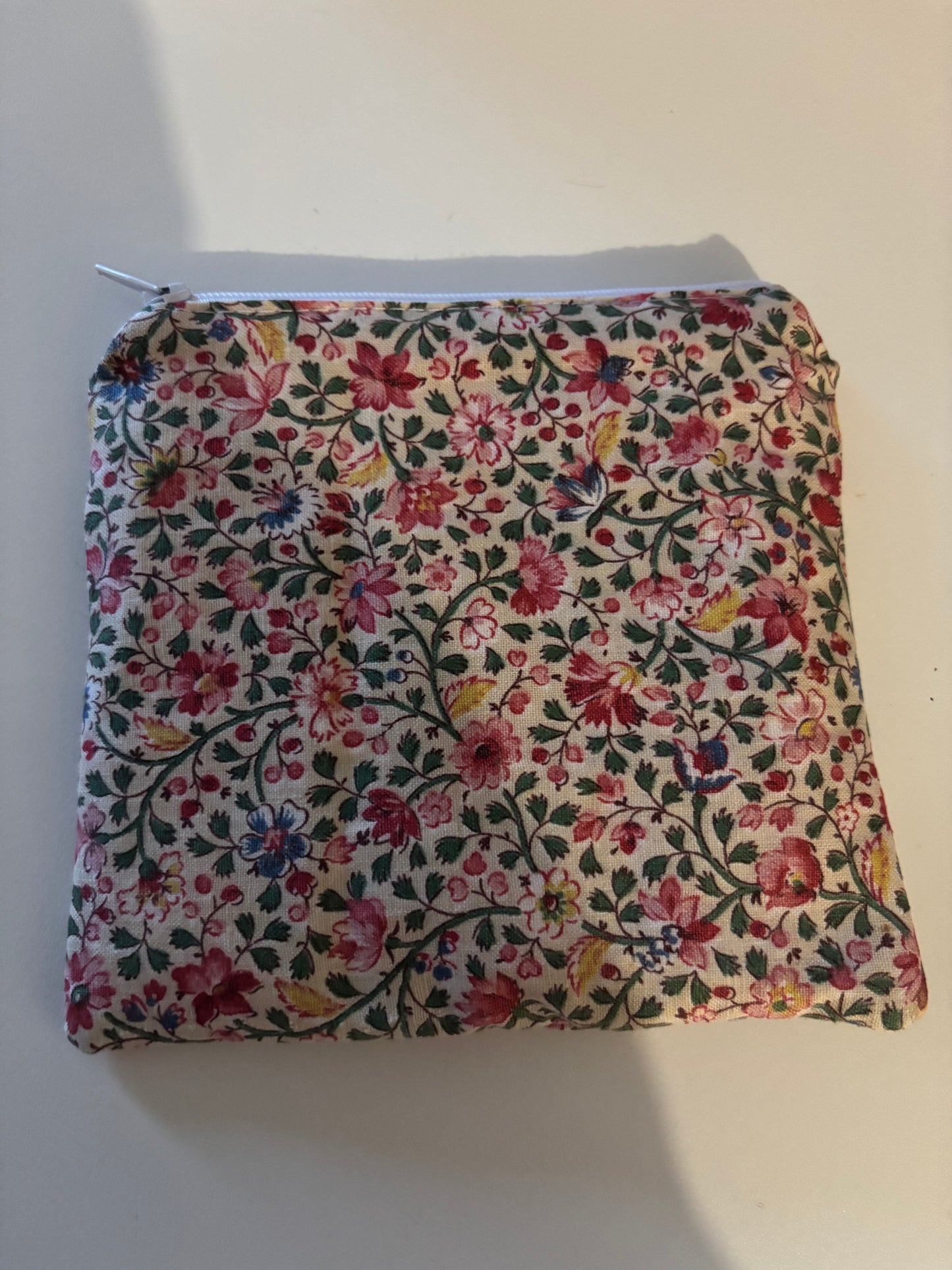 pochette à zip fleur rose et verte